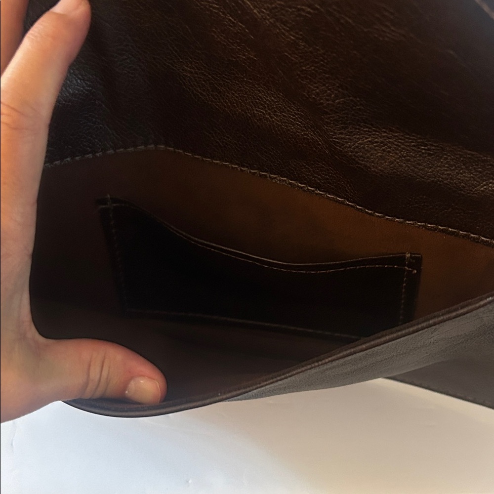 Vintage Brown Genuine Leather Clutch Purse – Classic Minimalist Envelope Bag - Picture 4 of 5